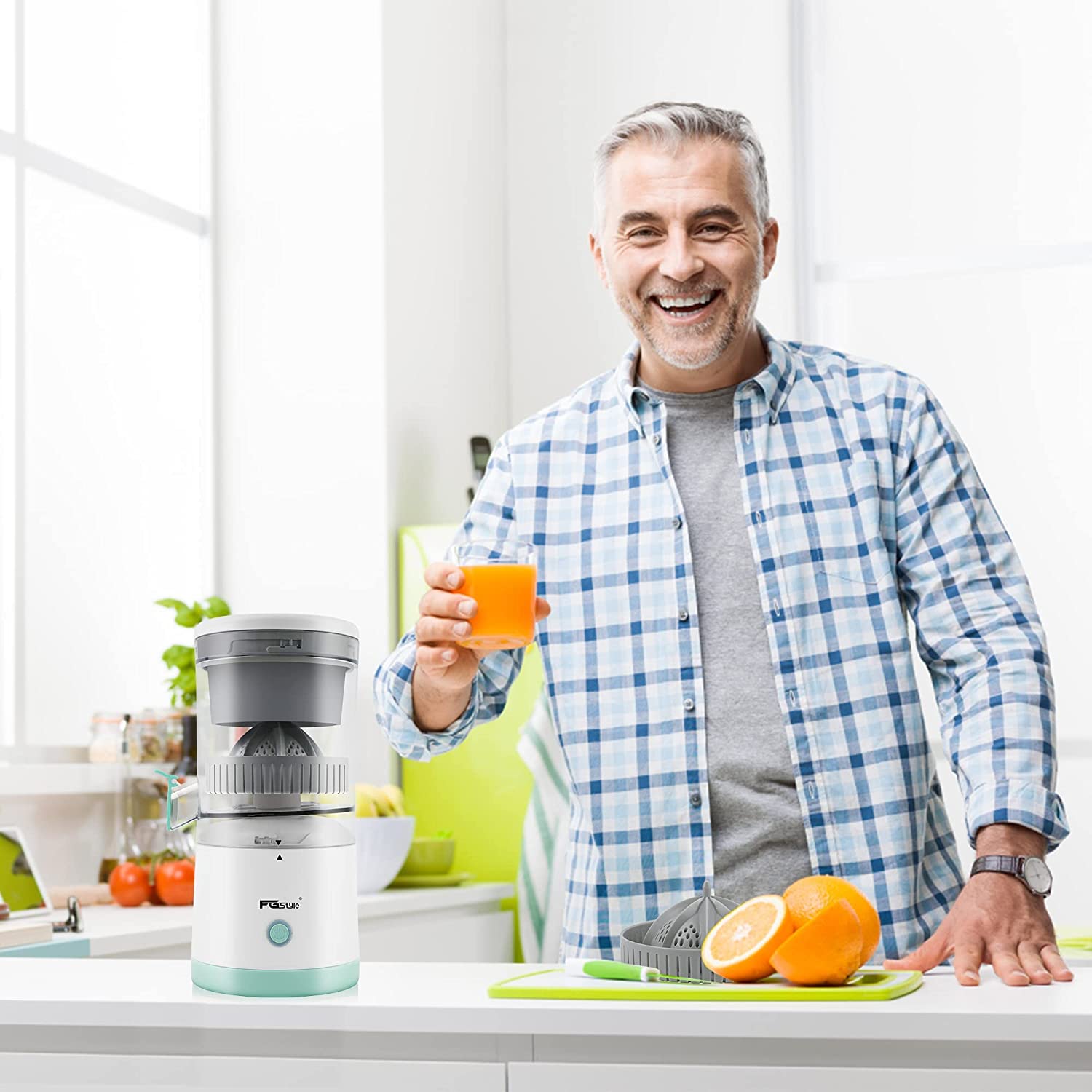 Electric USB Rechargeable Citrus Juicer